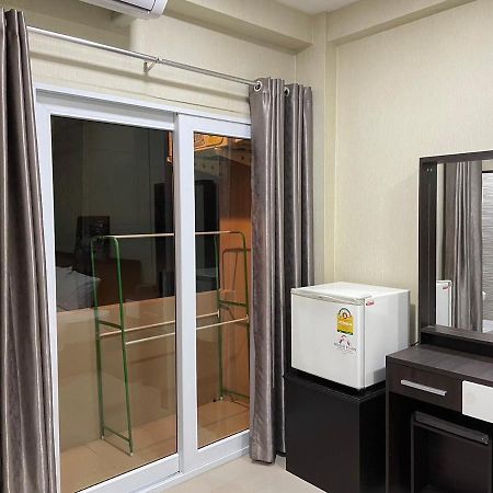 Hug Me Guesthouse パッタヤー エクステリア 写真